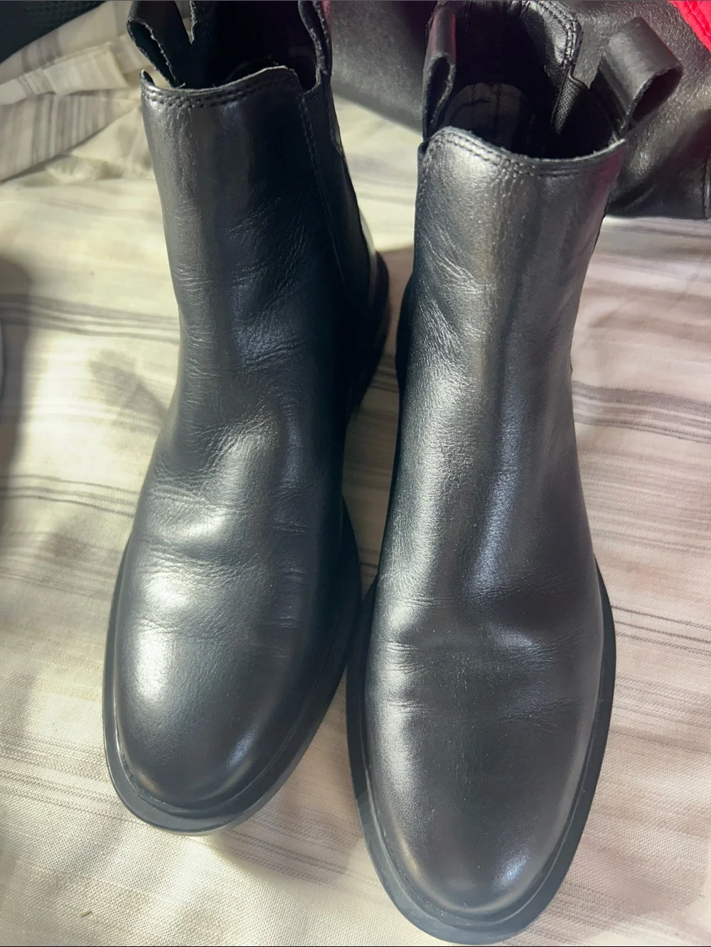 Zara classic black
